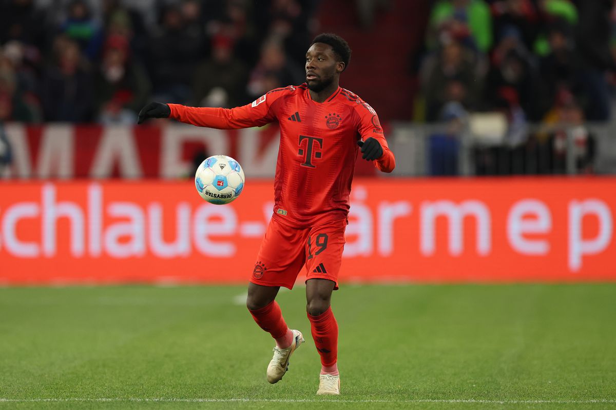 Alphonso Davies cerca de renovar con el Bayern a pesar del interés del Real Madrid