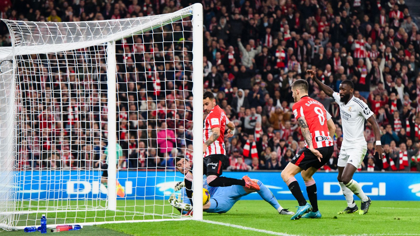 El Athletic Club se impone al Real Madrid en un emocionante duelo en San Mamés