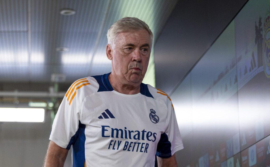 El Real Madrid evalúa opciones mientras Ancelotti se aferra al banquillo