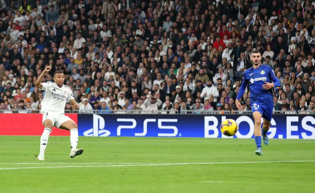 La afición del Real Madrid envía un mensaje contundente a Mbappé en el partido contra el Getafe