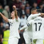 Mbappé y Rüdiger celebran el gol de su compañero del Real Madrid en el triunfo ante el Sevilla