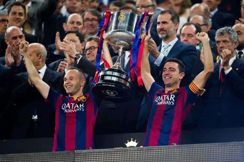 Xavi e Iniesta: las leyendas del Barcelona frente a los grandes del Real Madrid