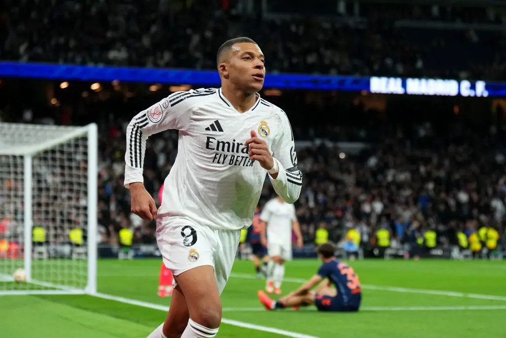 Kylian Mbappé celebra su gol ante el Celta y manda un mensaje al Real Madrid