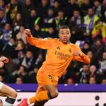 Kylian Mbappé impulsa la victoria del Real Madrid en Valladolid y mantiene la lucha por La Liga