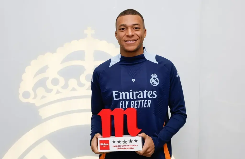 Mbappé se consagra como Jugador Cinco Estrellas Mahou de diciembre