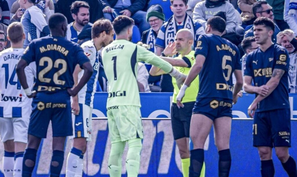 El Alavés se inspira en el Real Madrid tras el polémico arbitraje en Leganés