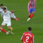 El Atlético de Madrid se siente perjudicado por la decisión del árbitro en el Madrid Derby