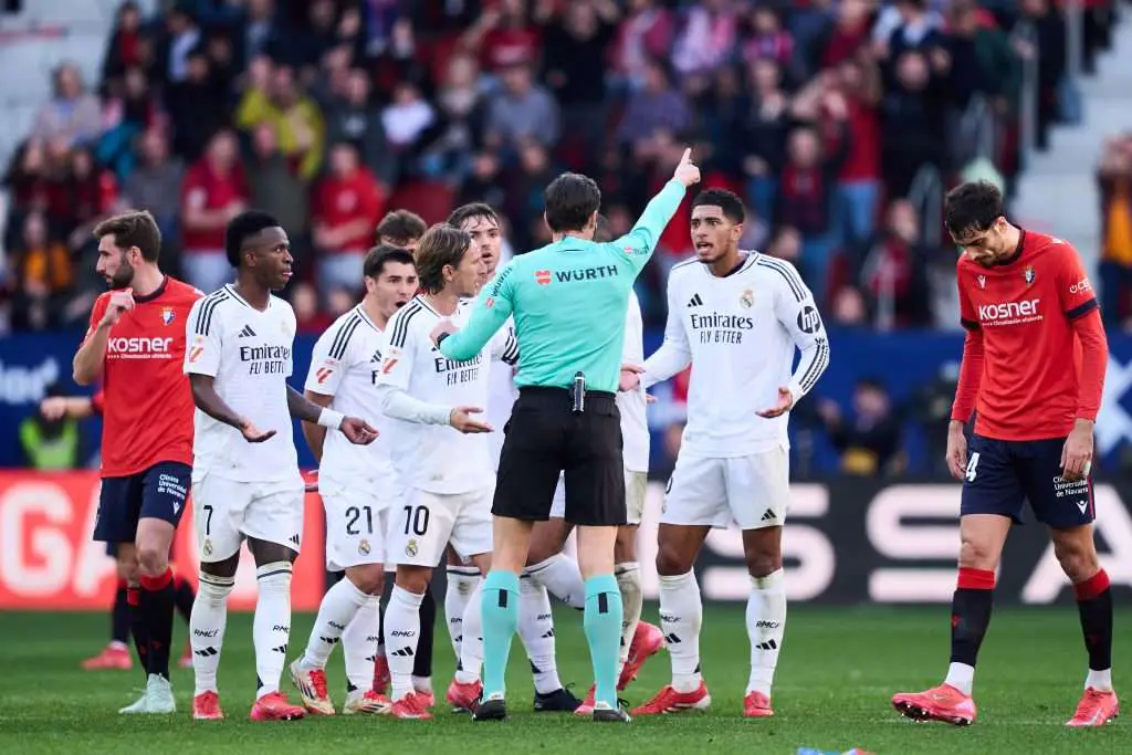 Jude Bellingham se pierde varios partidos del Real Madrid tras su tarjeta roja ante Osasuna