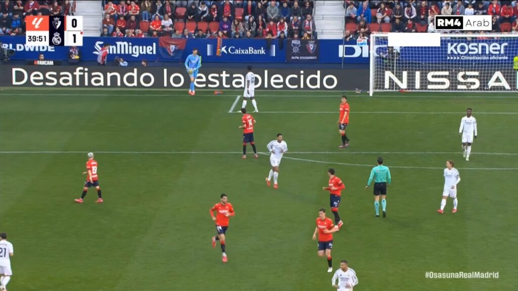 Jude Bellingham se va expulsado en un polémico partido del Real Madrid contra Osasuna