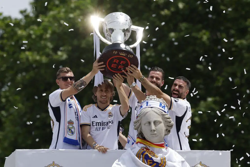 Los mensajes de los fanáticos del Real Madrid a Ference Star durante el partido contra el Girona