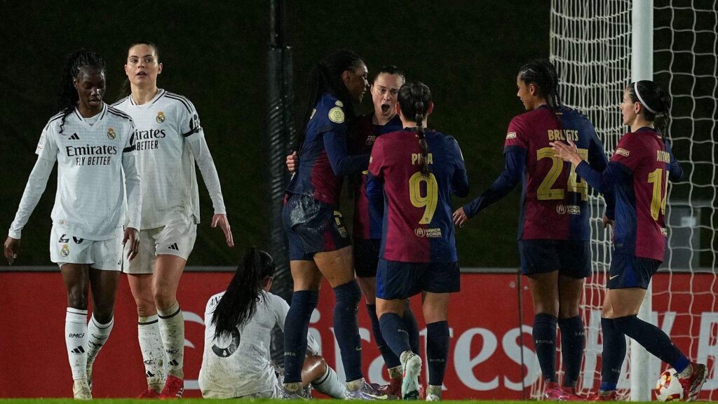 El FC Barcelona arrasa al Real Madrid Fem. con un contundente 0-5 en el clásico