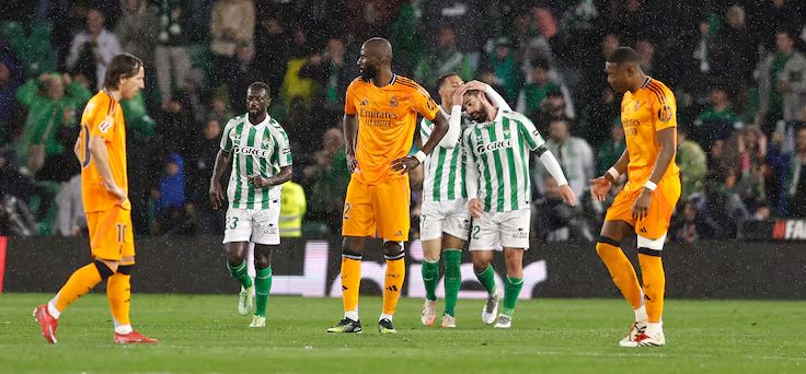 El defensor del Real Madrid en duda por enfermedad antes del duelo contra Rayo Vallecano