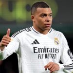 Mbappé marca un doblete y eclipsa el récord de Cristiano Ronaldo en el Real Madrid