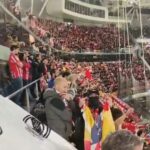 Minuto de silencio en el derbi: la emotiva pausa de los fanáticos del Atlético de Madrid