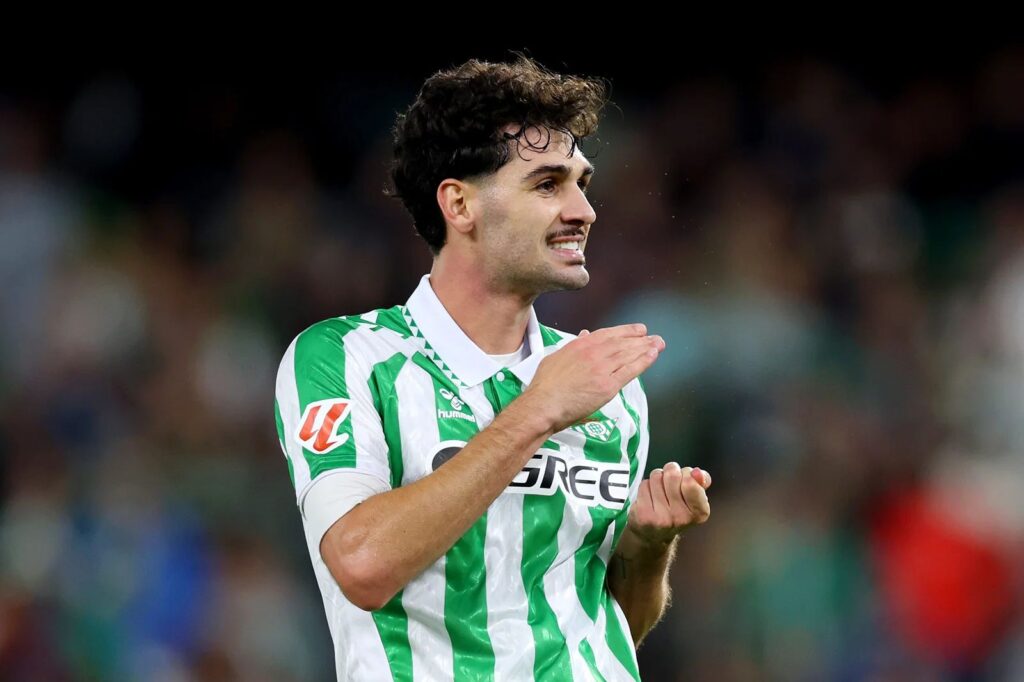 Real Betis inicia la búsqueda del nuevo centrocampista estrella para la próxima temporada