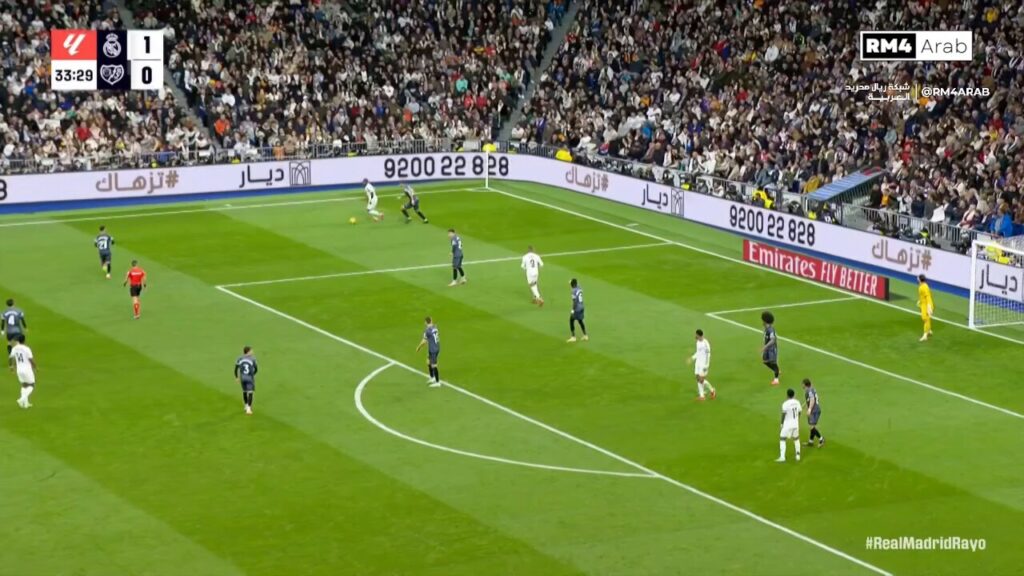 Vinicius Junior brilla con un gol en la victoria del Real Madrid sobre Rayo Vallecano