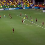 Vinicius marca un golazo en el tiempo añadido y da la victoria a Brasil