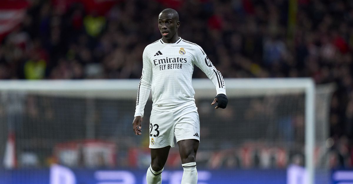 Mendy destaca en el entrenamiento del Real Madrid y muestra su alegría por el equipo