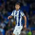 <p>Claro, aquí tienes el título reordenado según el formato solicitado:</p>
<p><strong>"Real Sociedad VS Girona 18/05/2025: apuestas y pronósticos de LaLiga EA Sports"</strong></p>