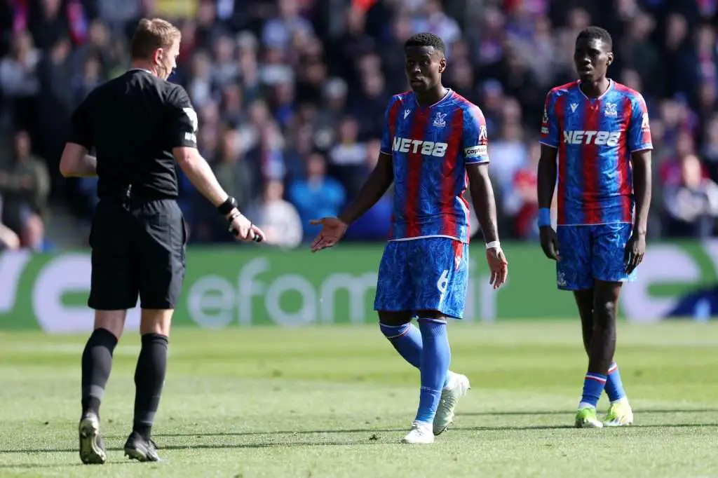 Barcelona y Real Madrid se pelean por el defensor del Crystal Palace: ¿quién ganará la batalla?