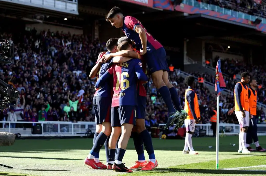 Hansi Flick revela la ausencia de una estrella del Barcelona en el Clásico contra el Real Madrid