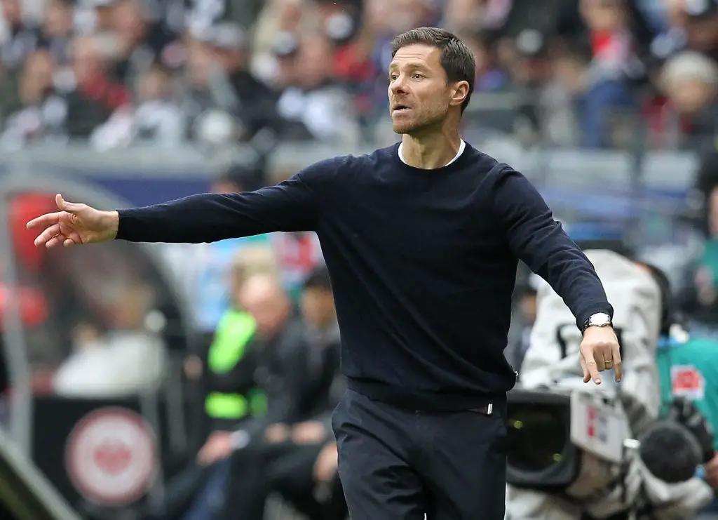 Liverpool busca reemplazo para Alexander-Arnold en estrella del Bayer Leverkusen de Xabi Alonso