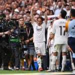 Luka Modrić recibe una sorprendente visita en el banco del Real Madrid tras el último partido