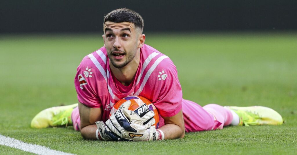 Real Madrid busca a Joan García, el portero revelación de LaLiga que sorprende a todos