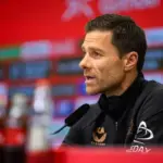 Xabi Alonso deja el Bayer Leverkusen y se acerca al Real Madrid en un movimiento sorpresivo