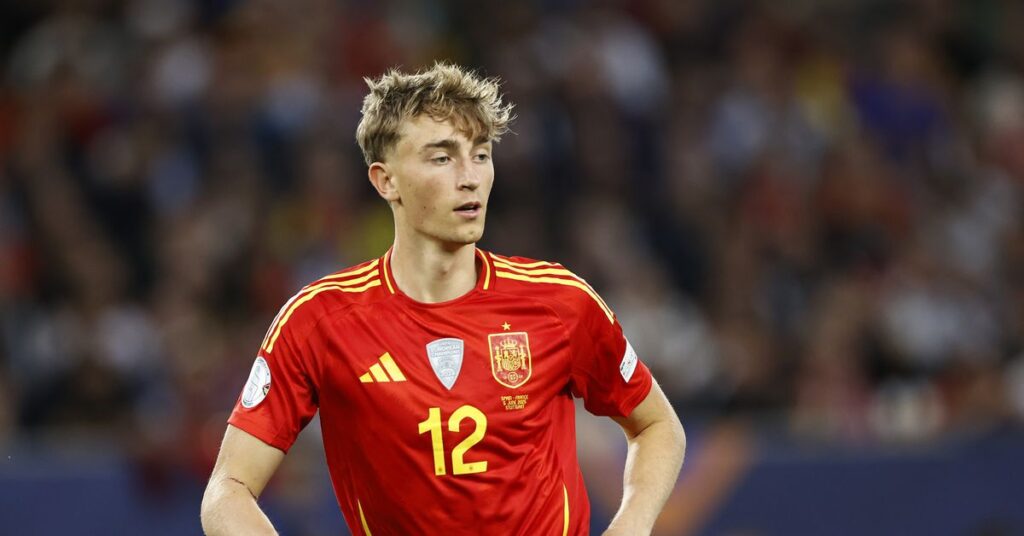 El entrenador de España destaca el talento de Dean Huijsen tras la emocionante victoria contra Francia