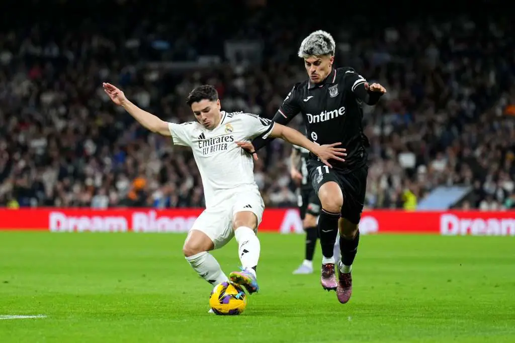 FIFA investiga insultos racistas a estrella del Real Madrid en Mundial de Clubes