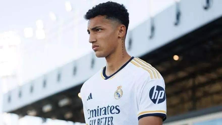 Álvaro Rodríguez ficha por el Elche: ¿Qué significa para su carrera?