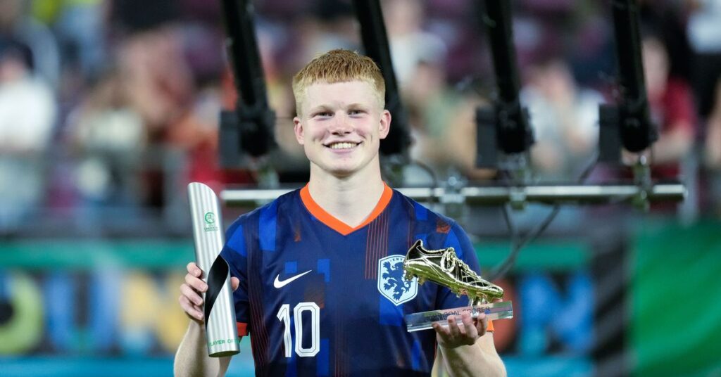 Kees Smit revela el interés de Real Madrid y Barcelona por su talento joven