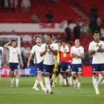 La estrella de la Premier League sorprende al ser vista con la camiseta del Real Madrid