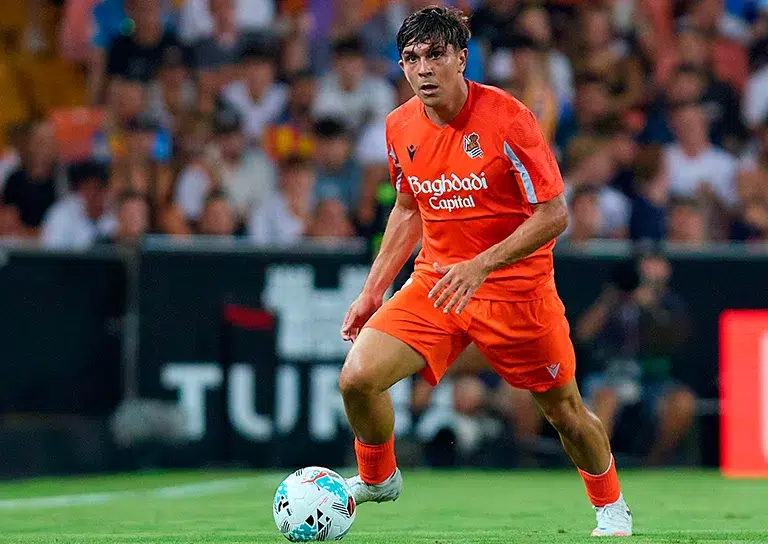 Claro, aquí tienes el título reordenado según el formato solicitado:
"Real Oviedo VS Real Sociedad 30/08/2025: apuestas y pronósticos de LaLiga EA Sports"