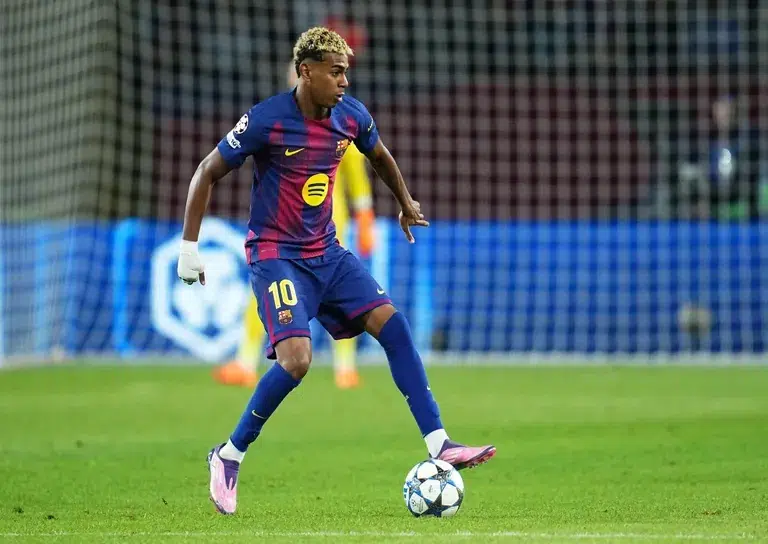 Claro, aquí tienes el título reformulado:
"Sevilla VS Barcelona 05/10/2025: apuestas y pronósticos de LaLiga EA Sports"